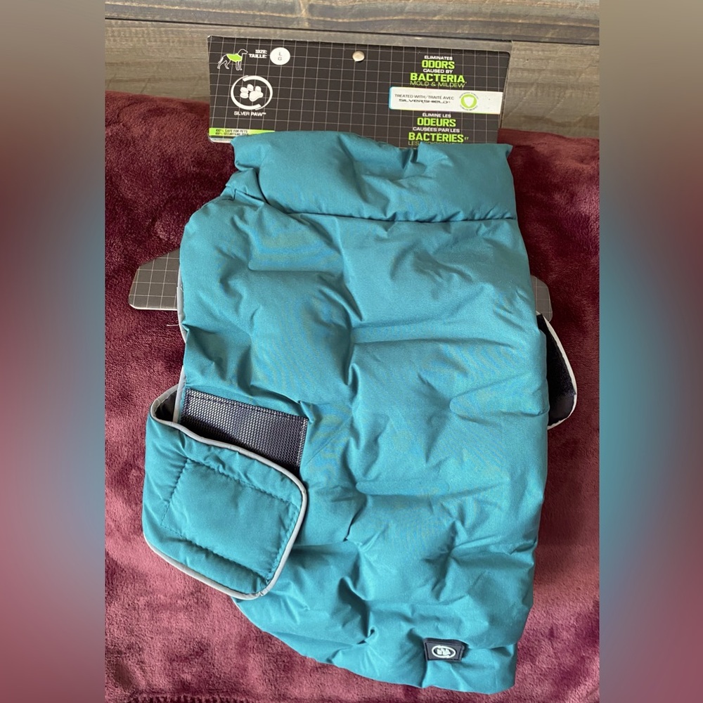 NWT Silver Paw doggy jacket size large